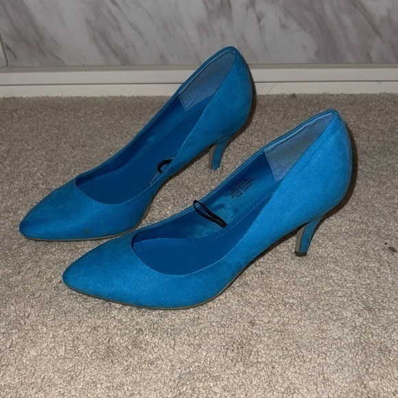 H&M Shoes - H&M Vibrant Blue Heels